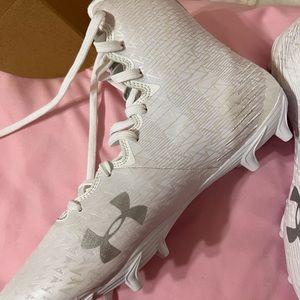 Under armor lacrosse cleats never worn before